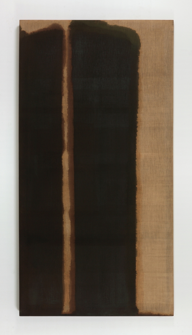 윤형근, 청다색 Umber-Blue, 1978, 마포에 유채, 270x141cm.[사진제공=국립현대미술관]