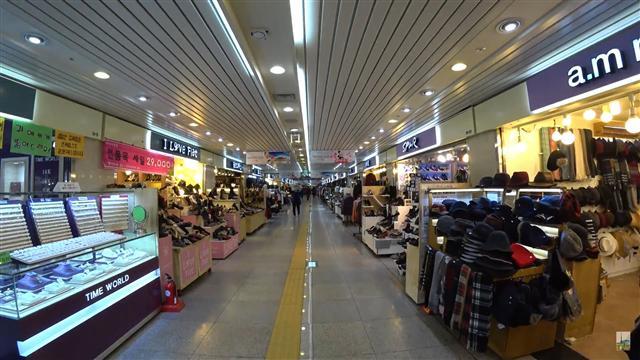 서울 종각역 지하상가