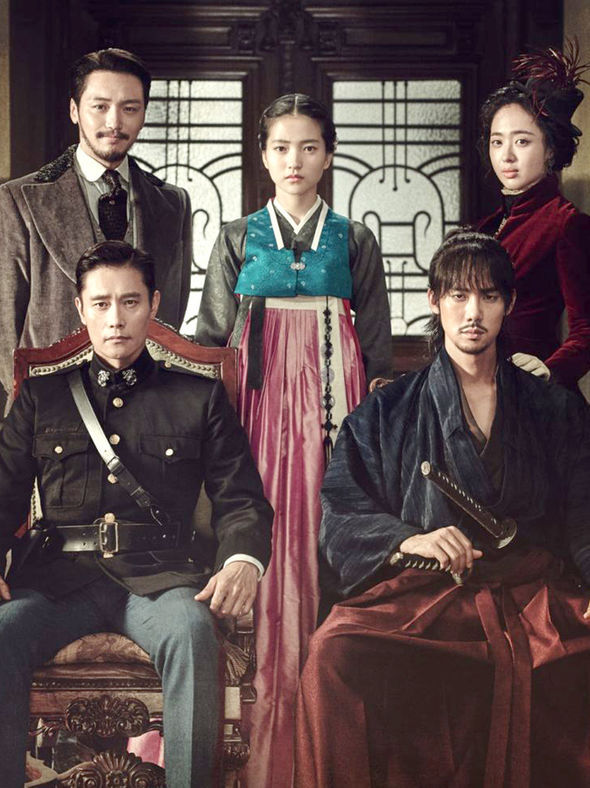Mr. Sunshine tvN drama still cut featuring Lee Byung-hun and Kim Tae-ri in late-Joseon Hanseong, the epic autumn-cinematography K-drama