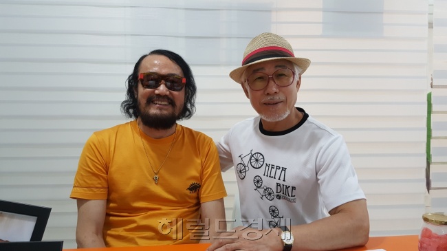 시니어모델 이상홍(67) 와 강희중(74) 씨.[정세희 기자/say@heraldcorp.com]