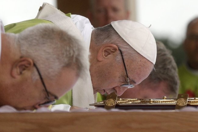 Pope Francis celebrates Mass at the Phoenix Park in Dublin, Ireland, Sunday, Aug. 26. (AP)
