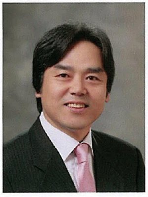 임진옥 부총장 겸 교무입학처장.