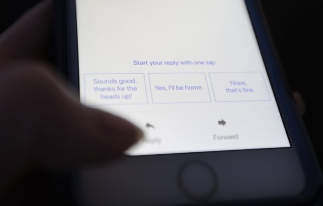 This Wednesday, Aug. 29, photo shows three Gmail automated response options for an email on an iPhone in New York. Google has begun suggesting auto-responses. (AP)