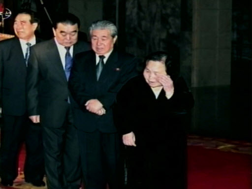 In a file photo, Ju Kyu-chang (2nd from right) (Yonhap)