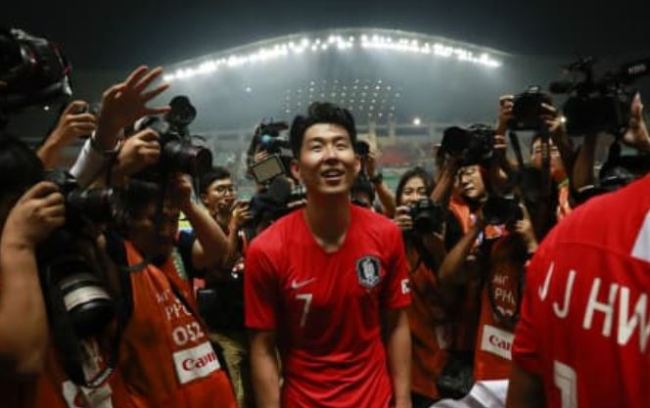 South Korea's Son Heung-min celebrates after winning Japan during the soccer men's gold medal match at the 18th Asian Games in Bogor, Indonesia, Saturday, Sept. 1. (AP)
