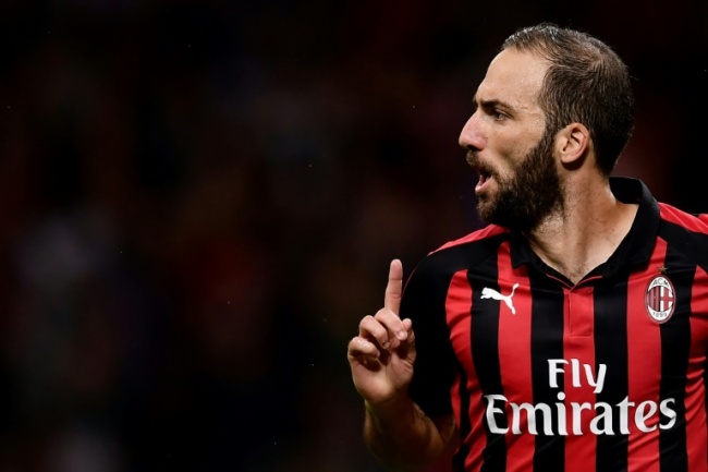 Gonzalo Higuain scored his first goal for AC Milan to rescue a point in Cagliari. (AFP)