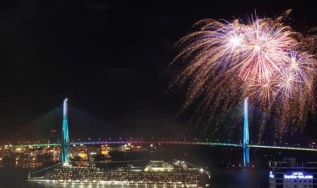 This photo shows a fireworks display at the port of Busan on South Korea's southeastern coast on May 25. (Yonhap)
