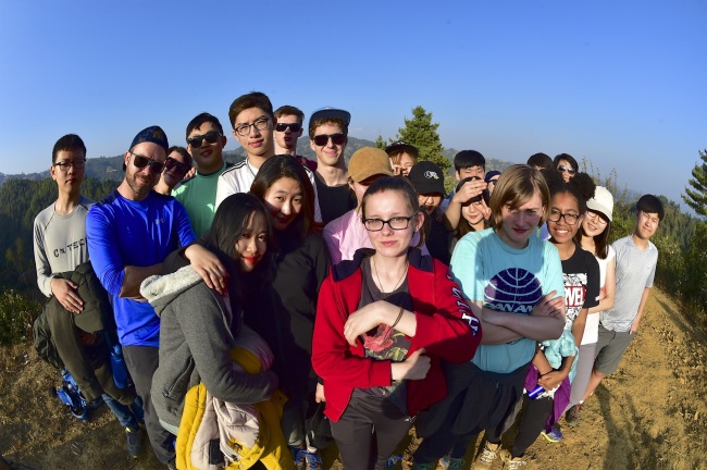 Students at Dwight School Seoul spend time outdoors as part of their school curriculum. (Dwight School Seoul)
　