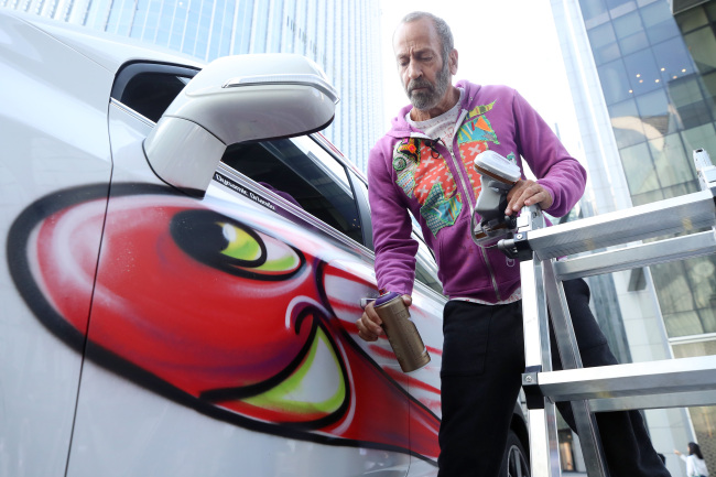 Pop artist Kenny Scharf brings visual chaos to Seoul - The Korea Pop artist Kenny Scharf brings visual chaos to Seoul - The Korea