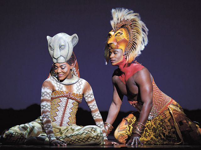 Circle of Life, THE LION KING, Photo by Joan Marcus ⓒDisney