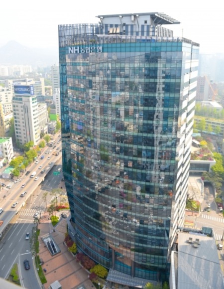 농협은행 본점.