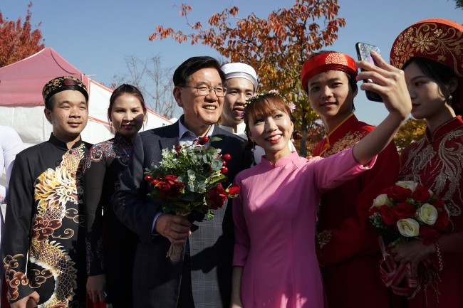 “다문화 가족도 우리 이웃이예요”