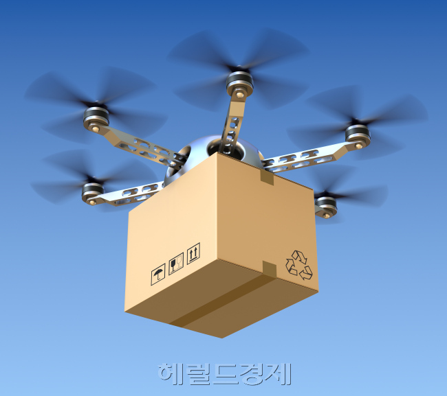드론택배 운송 장면 [사진=헤럴드경제DB]