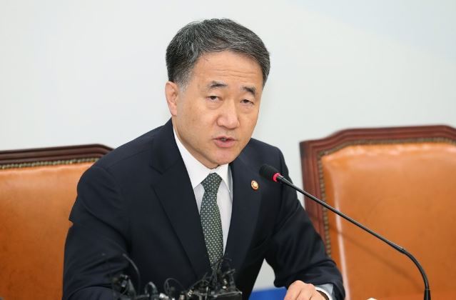 Health and Welfare Minister Park Neung-hoo (Yonhap)
