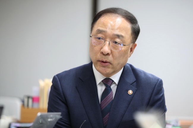 Hong Nam-ki, finance minister nominee (Yonhap)