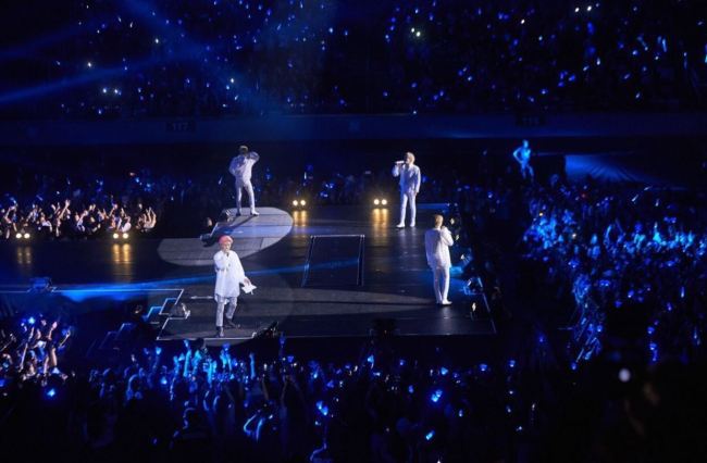 (Winner performs at “Winner 2018 [Everywhere] Tour in Manila” on Nov.10. / YG Entertainment)