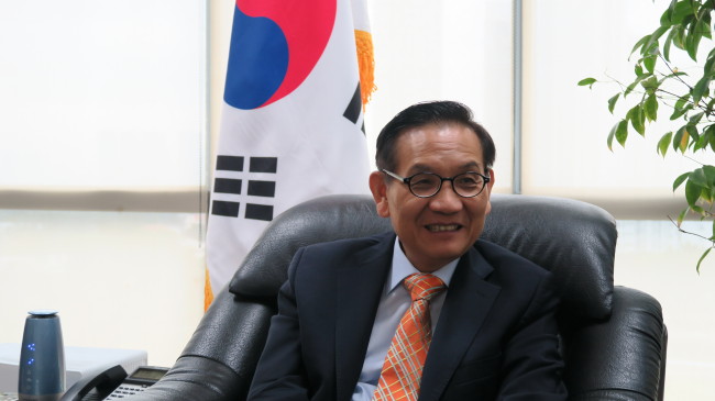 Korea’s Ambassador to Singapore Ahn Young-jip