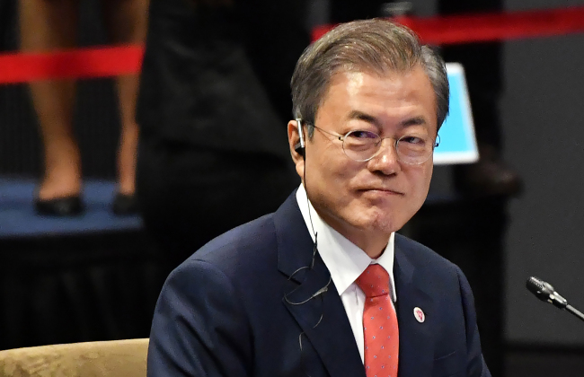 President Moon Jae-in attends the Korea-ASEAN Summit meeting in Singapore on Wednesday. Yonhap