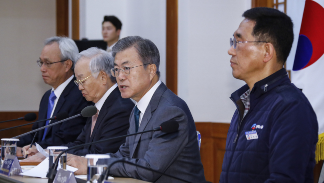 President Moon Jae-in addresses the Economy, Social and Labor Council at the presidential office on Thursday. Yonhap