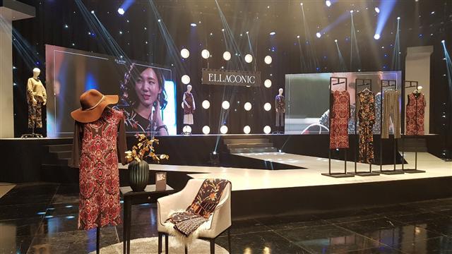 신세계 엘라코닉 TV쇼핑 방송 장면 이미지.