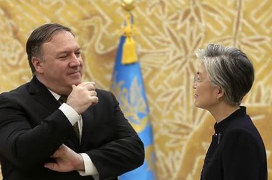 US Secretary of State Mike Pompeo and South Korean Foreign Minister Kang Kyung-wha (AP-Yonhap)