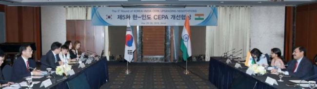 South Korea and India held their fifth round of talks in Seoul on May 30, 2018, on improvements to their bilateral trade deal, the Comprehensive Economic Partnership Agreement.(Yonhap)