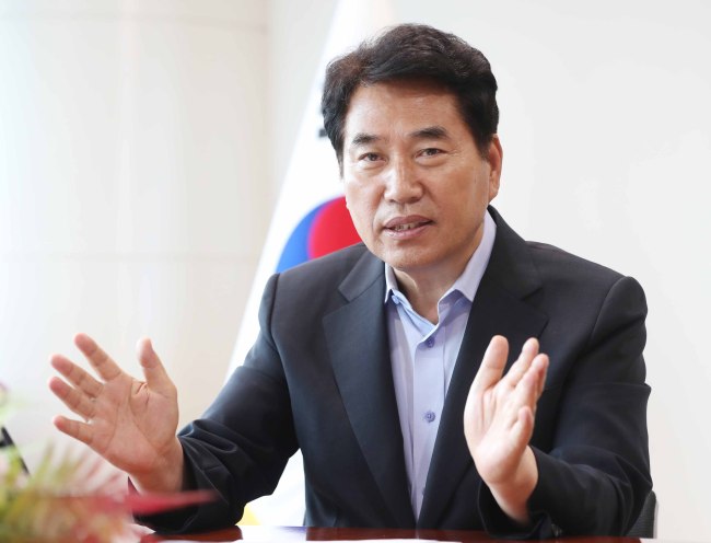 [사진=백군기 용인시장]
[사진=백군기 용인시장]