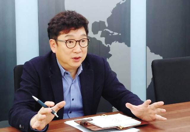 바이오제네틱스 안주훈 대표가 연구개발(R&D)과 개발집중(NRDO), 사업화개발(R&BD)의 장점을 혼합한 장·단기 투트랙 과제형 개발사업으로 성장동력을 확보한다는 전략을 밝히고 있다.