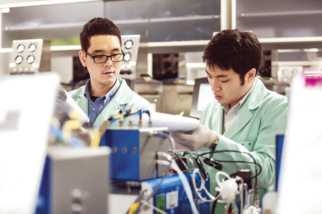 국산 바이오시밀러 개발이 이어지며 올 해 미 FDA 허가를 획득한 바이오시밀러는 총 3개가 됐다.