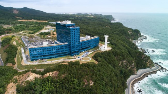 (Hotel Tops 10)
