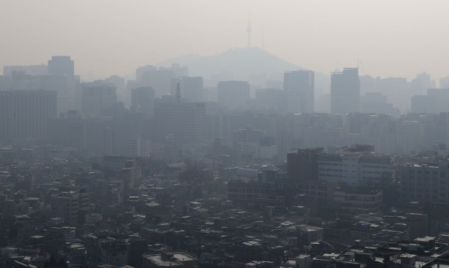 경기도 전역으로 초미세먼지주의보 확대…“외출 자제”
