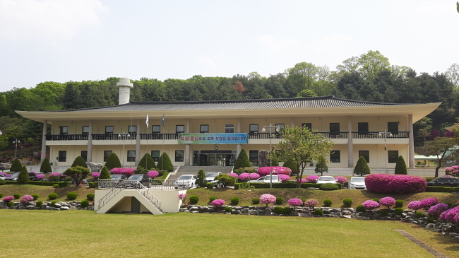 [사진=경기도율곡교육연수원 전경]
[사진=경기도율곡교육연수원 전경]