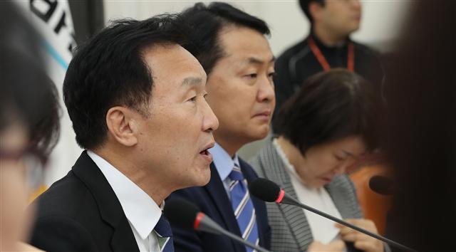 손학규바른미래당 대표가 28일 오전 국회에서 열린 최고위원회의에서 발언하고 있다.  [연합뉴스]
