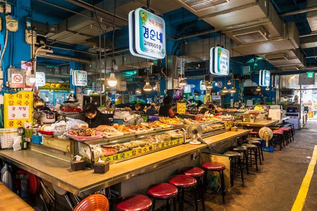 대림중앙시장 연변순대(왼쪽)  연서시장 먹자골목