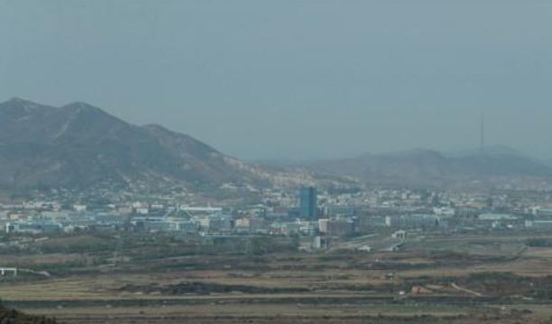 This file photo, taken Oct. 25, 2018, shows an industrial complex in the North Korean border town of Kaesong. (Yonhap)