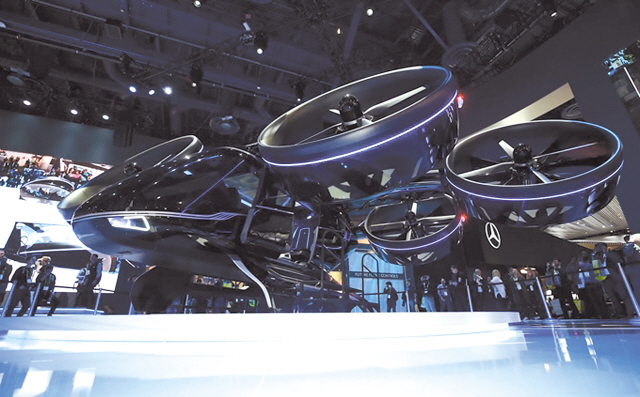 세계 최대 가전·IT 박람회 CES 2019에서 우버가 개발한 플라잉카 ‘벨 넥서스(Bell Nexus)’가 공개됐다.  [연합]