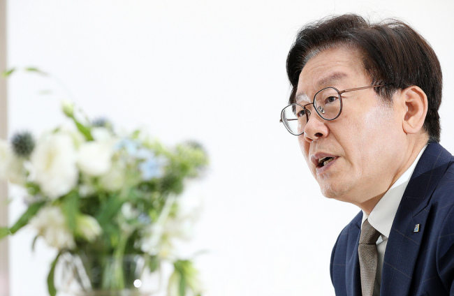 [이재명 경기도지사]
[이재명 경기도지사]