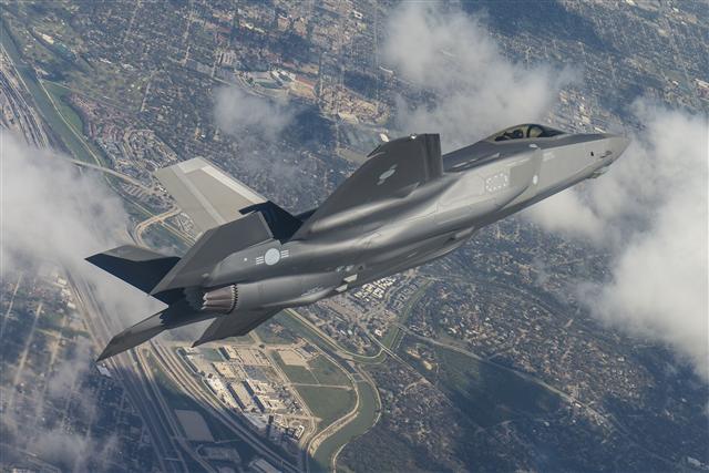 한국 공군이 이달 중 국내로 들여올 스텔스전투기 F-35.  [방위사업청 제공]