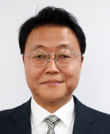 Joo Hyung-chul. Cheong Wa Dae