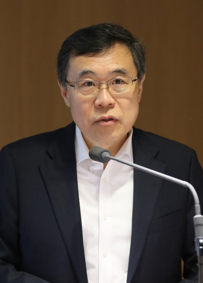 이일형 한국은행 금융통화위원이 20일 서울 중구 한은 본관에서 기자간담회를 열고 통화정책방향 개념에 대해 설명하고 있다. [사진제공=한국은행]