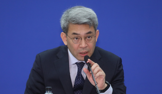 Chief of New Northern Policy committee Kwon Goo-hoon speaks at the meeting in Seoul on Wednesday. Yonhap