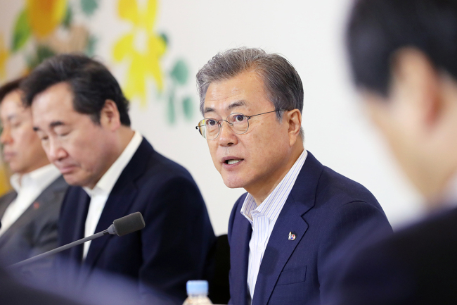 지난 2일 인천서 열린 확대 국가관광전략회의에 참석한 문재인 대통령[청와대 제공]
