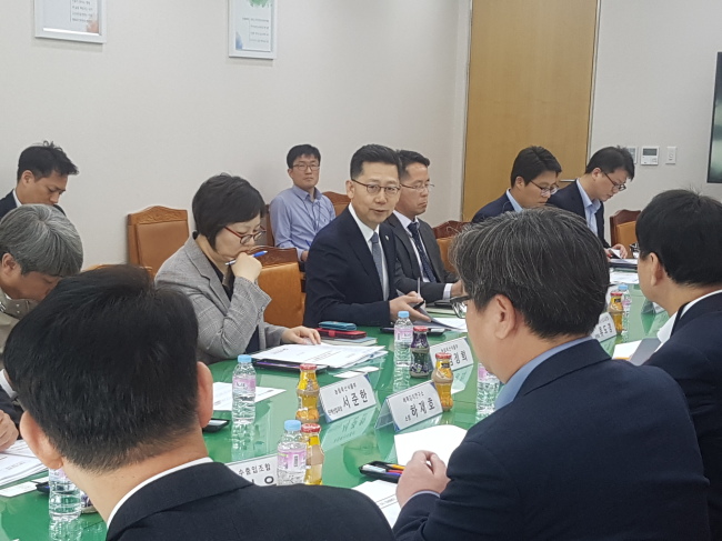 김현수 농림축산식품부 차관이 김치 수출 확대 2차 점검회의에서 모두 발언을 하고 있다. [농림축산식품부 제공]