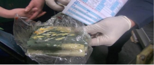 곰팡이 핀 떡볶이 재료 (부산시 특사경 제공)