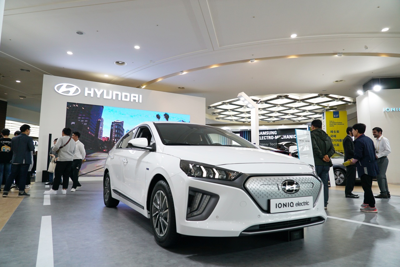 Hyundai Ioniq is displayed at the sixth International Electric Vehicle Expo held in Seogwipo-si, Jeju Island, Wednesday (Lim Jeong-yeo/The Korea Herald)