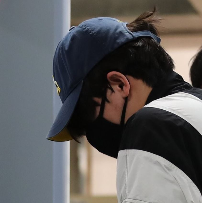 Man, 30, is suspected of stalking a woman and attempting to break into her home at around 6:20 a.m. on May 28 in Sillim-dong, Seoul, according to the police. (Yonhap)