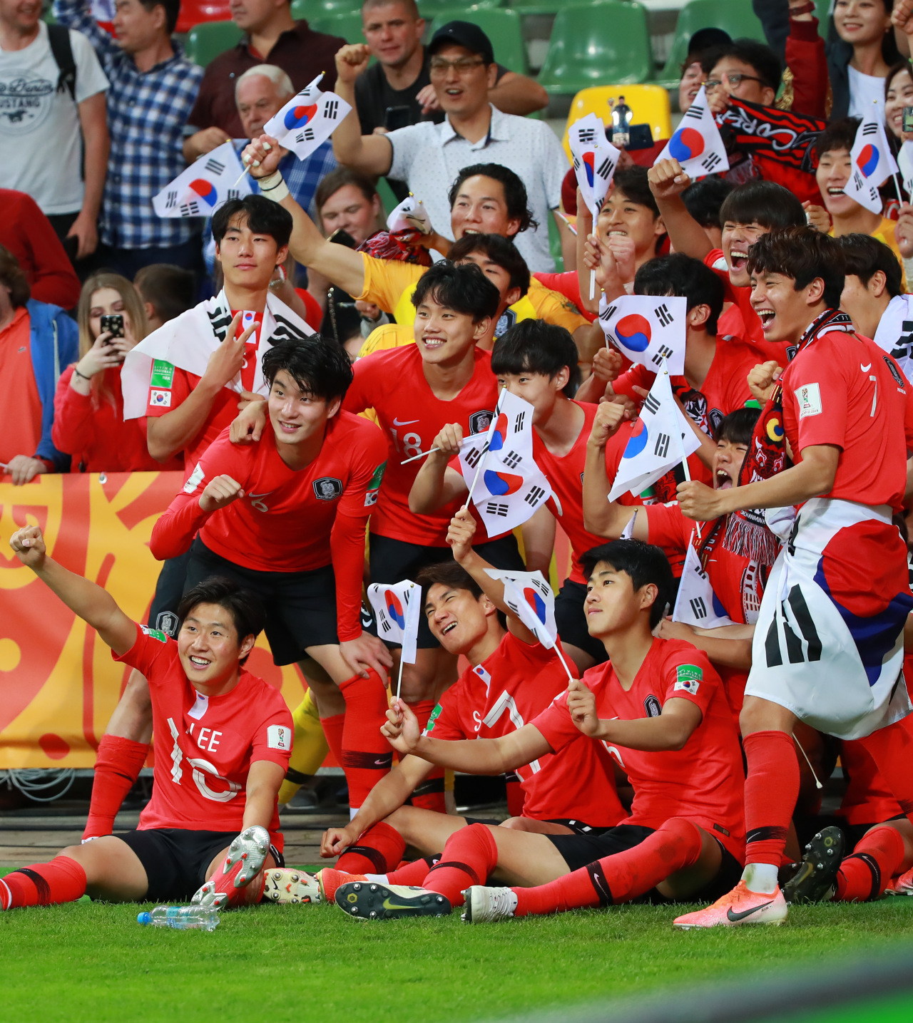 한국, 세네갈 꺾고 U-20 월드컵 4강…“끝까지 도전하겠다”