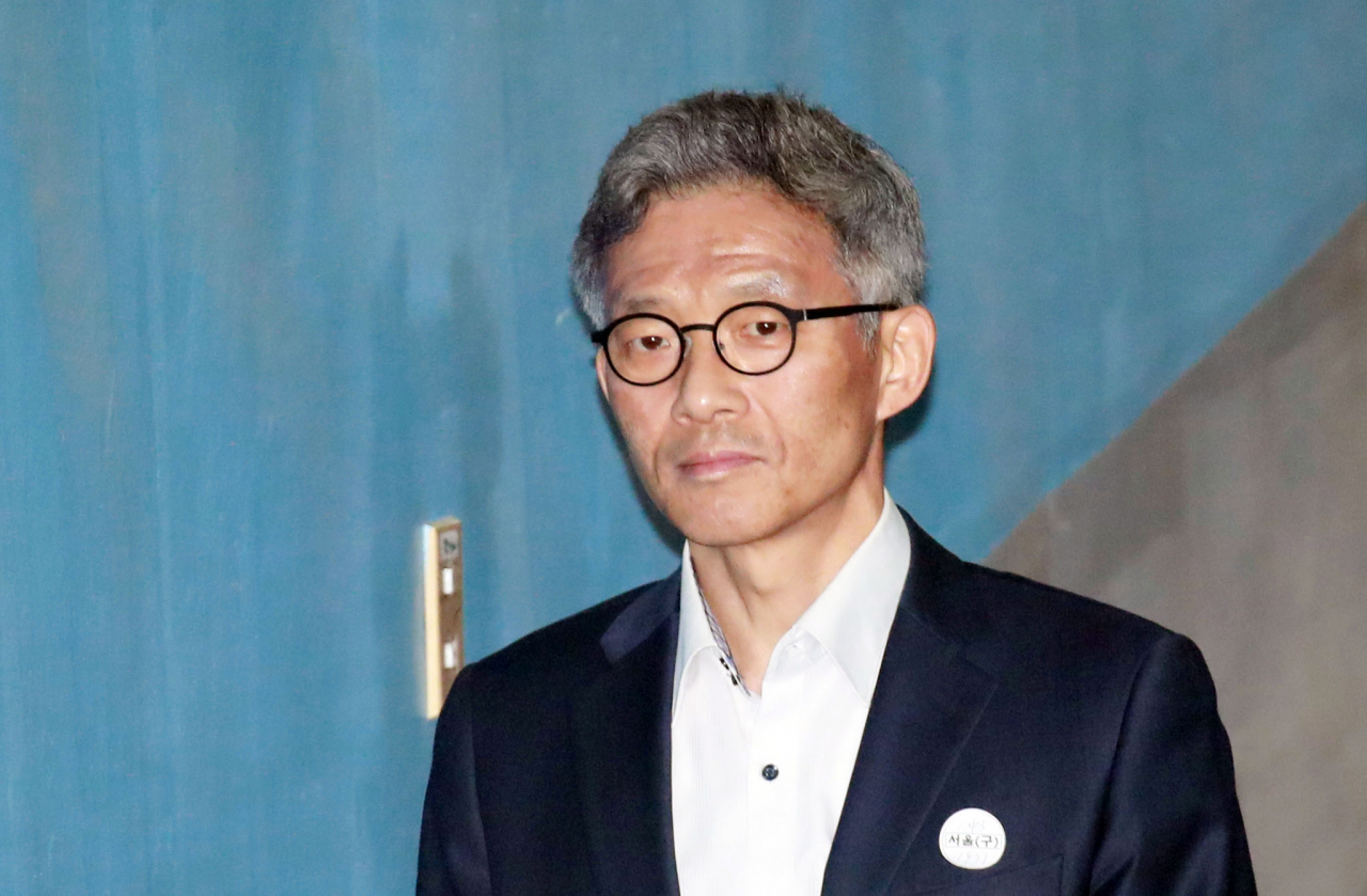 서지현 검사를 성추행하고 인사보복을 가한 혐의로 1심에서 실형을 선고 받고 구속된 안태근 전 검사장. [연합]