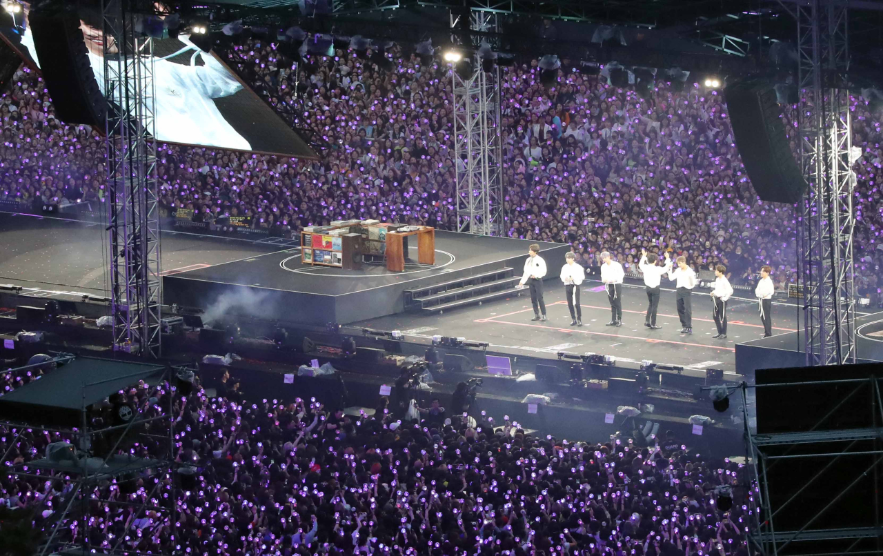Fanmeeting] BTS 5th Muster [Magic Shop] in Seoul — US BTS ARMY