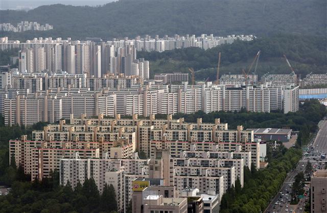 서울 강남구 일대 아파트 밀집지역의 모습.  [연합]